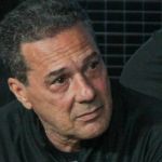 Luxemburgo 'desaparece' de zona técnica em empate do Corinthians