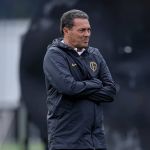 “Termômetro” de Itaquera pode definir futuro de Luxemburgo no Corinthians