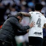 Luxa explica relação “de pai” com jogadores do Corinthians