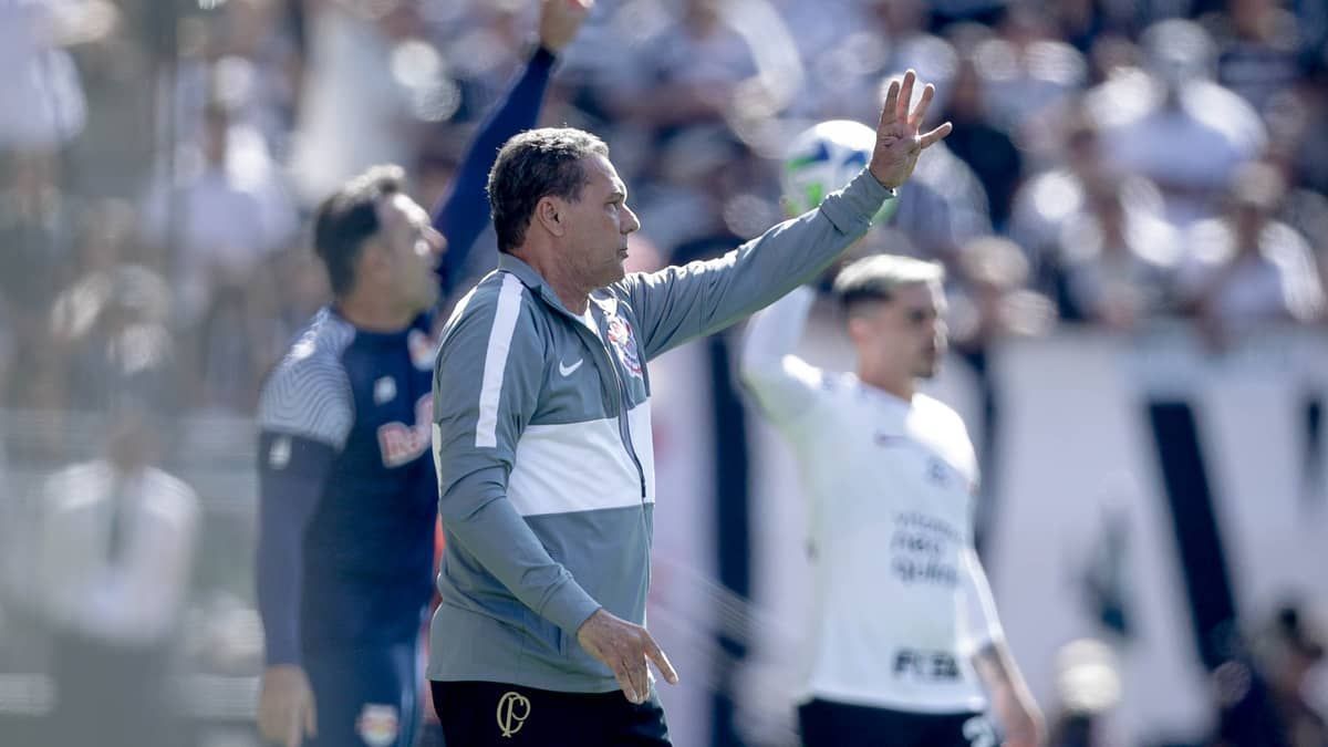 Luxemburgo reafirma que vê Corinthians em evolução