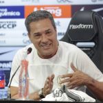 Luxemburgo responde sobre reintegração de Luan ao Corinthians