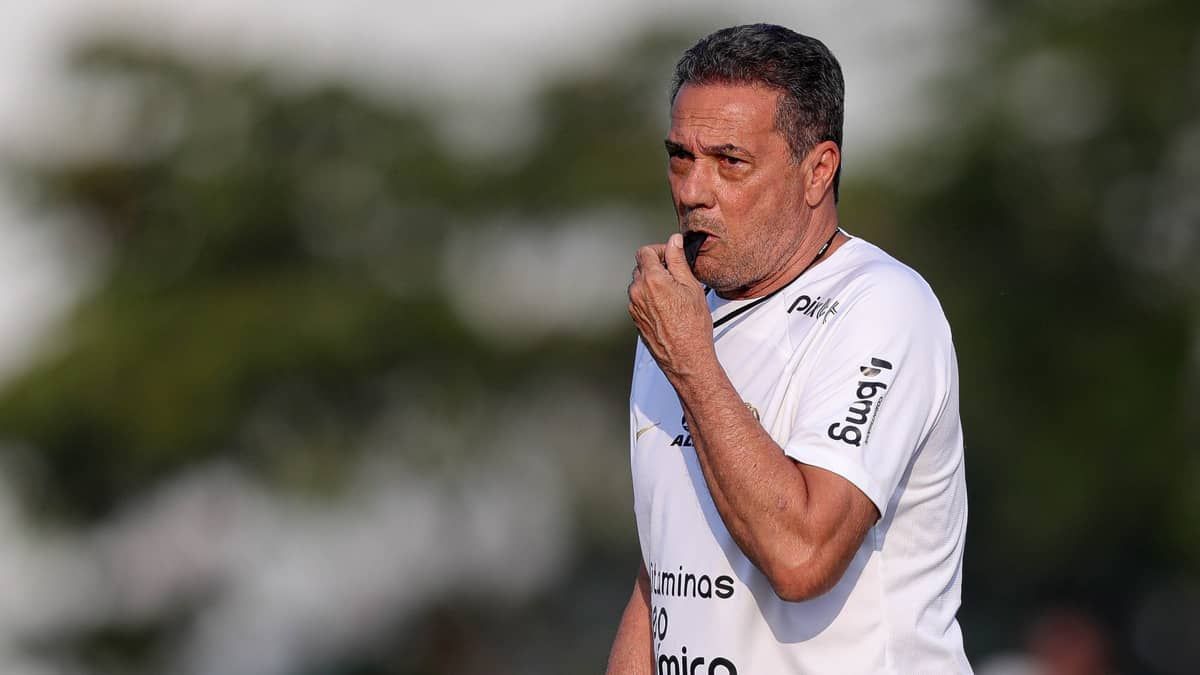 Corinthians pode ter três mudanças na escalação para enfrentar o Fortaleza