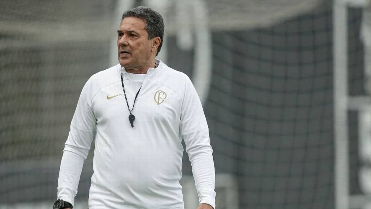Corinthians x Atlético: Luxemburgo escala Timão com novidades para decisão
