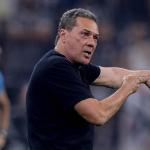 Corinthians demite o técnico Vanderlei Luxemburgo