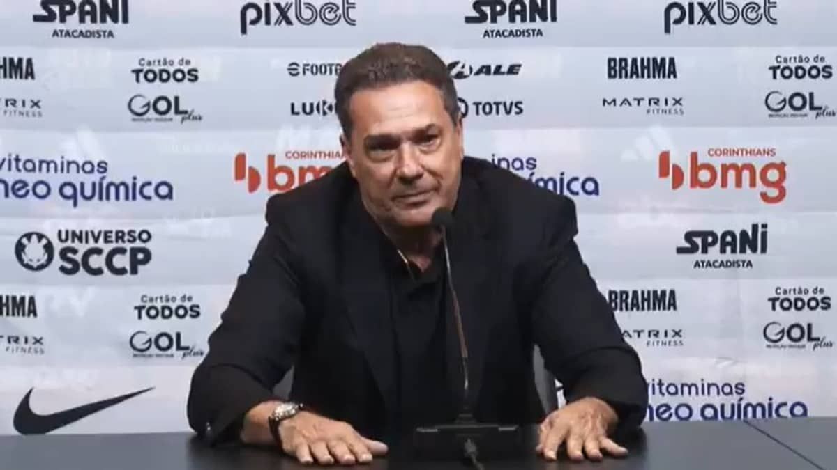 Luxemburgo vê Paulinho como ponto positivo no Corinthians e mantém esperança: 'Não terminou'