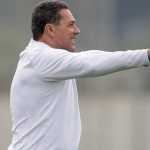 Luxemburgo avalia duelo entre Corinthians e Atlético: 'Ainda não acabou'