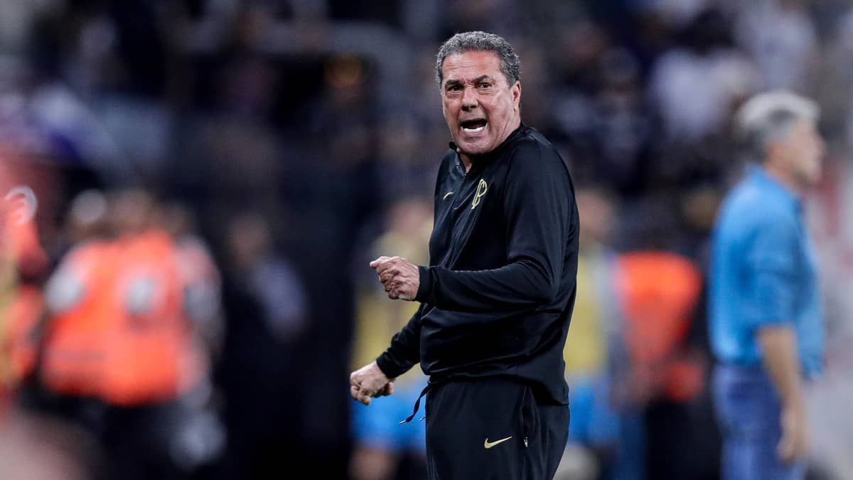 ”Foi um grande jogo!“: Luxemburgo analisa empate do Corinthians diante do Grêmio
