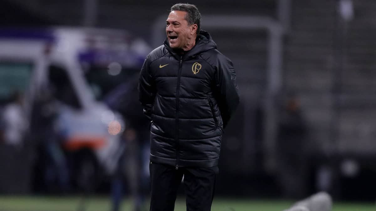 Luxemburgo vê Corinthians brigando por Libertadores e esconde time na Sula
