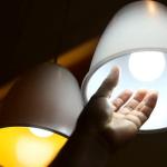 Conta de luz fica mais cara com nova bandeira tarifária; veja quem terá desconto