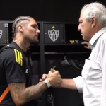 Sócio da SAF do Atlético, Rubens Menin conversa com Lyanco após grave lesão