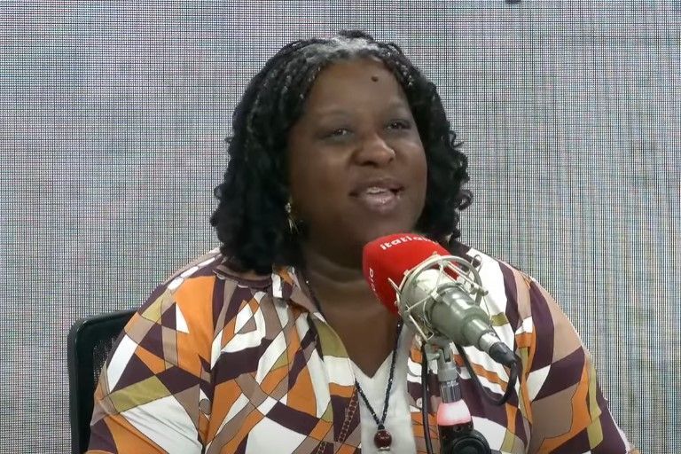 Ministra dos Direitos Humanos diz que episódio de deportados dos EUA se distingue de casos anteriores