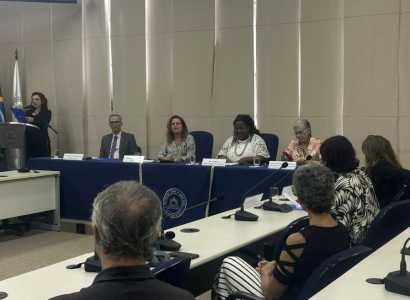 Ministra dos Direitos Humanos, Macaé Evaristo (PT) participou de cerimônia na UFMG