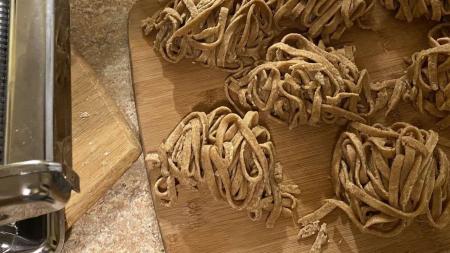 Macarrão vegano integral opção nutritiva para quem busca leveza e sabor 