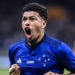 Machado, do Cruzeiro, responde a provocação de atleticano e relembra 'milho'