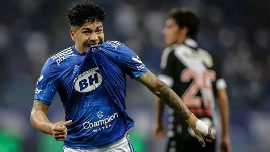 Machado foi peça importante no título do Cruzeiro na Série B de 2022