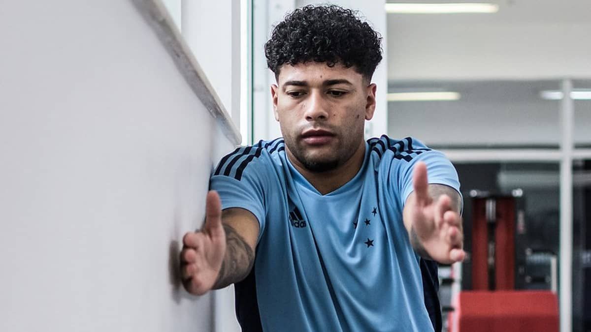 Machado fala da recuperação após cirurgia no pulmão: 'evoluindo rápido'