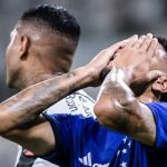 Cruzeiro volta ao Z4 do Brasileiro e risco de queda dispara após goleada do Bahia