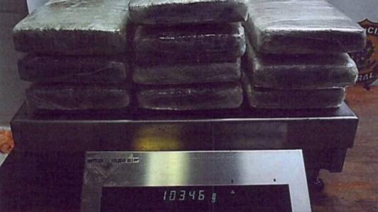 Maconha foi apreendida com brasileira em um voo de Manaus para São Paulo