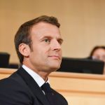 Macron promete recuperar joias e prender responsáveis por roubo no Louvre