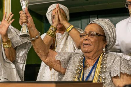 Contadora aposentada do Tribunal de Contas do Estado da Bahia (TCE-BA), Mãe Carmen comandava o Candomblé do Ilé Iá Omi Axé Iamaxé desde 2002.