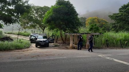 Mãe cobrava bebidas e comidas para aceitar "relação" entre filha e suspeito