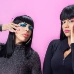 MP registra 690 denúncias contra influenciadoras que deram banana e macaco de pelúcia para crianças no RJ