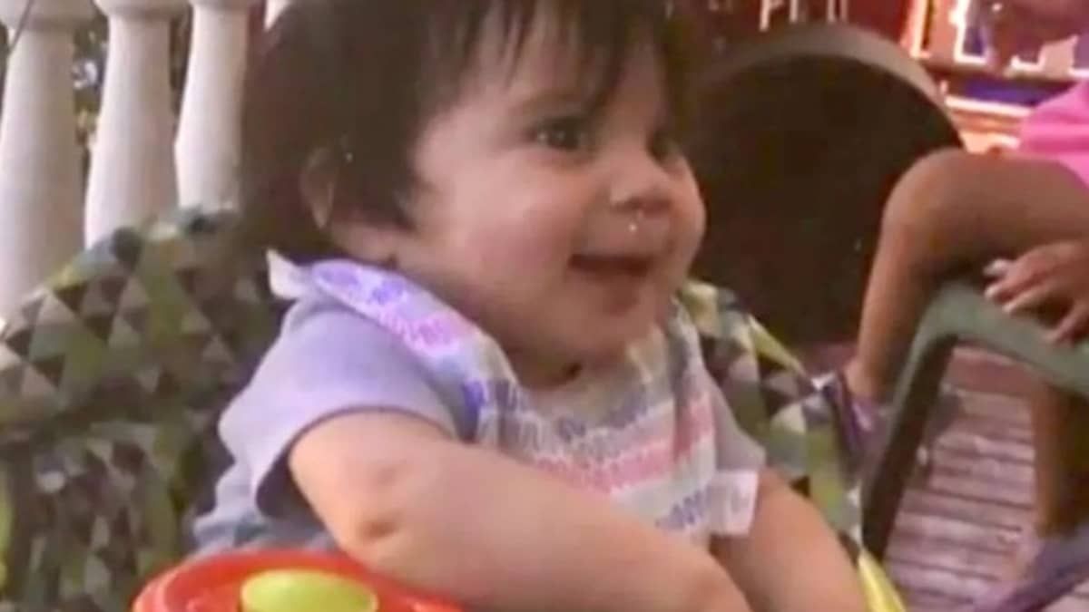 Mãe é condenada por assassinato após sair de férias e deixar bebê sozinho em casa nos EUA 