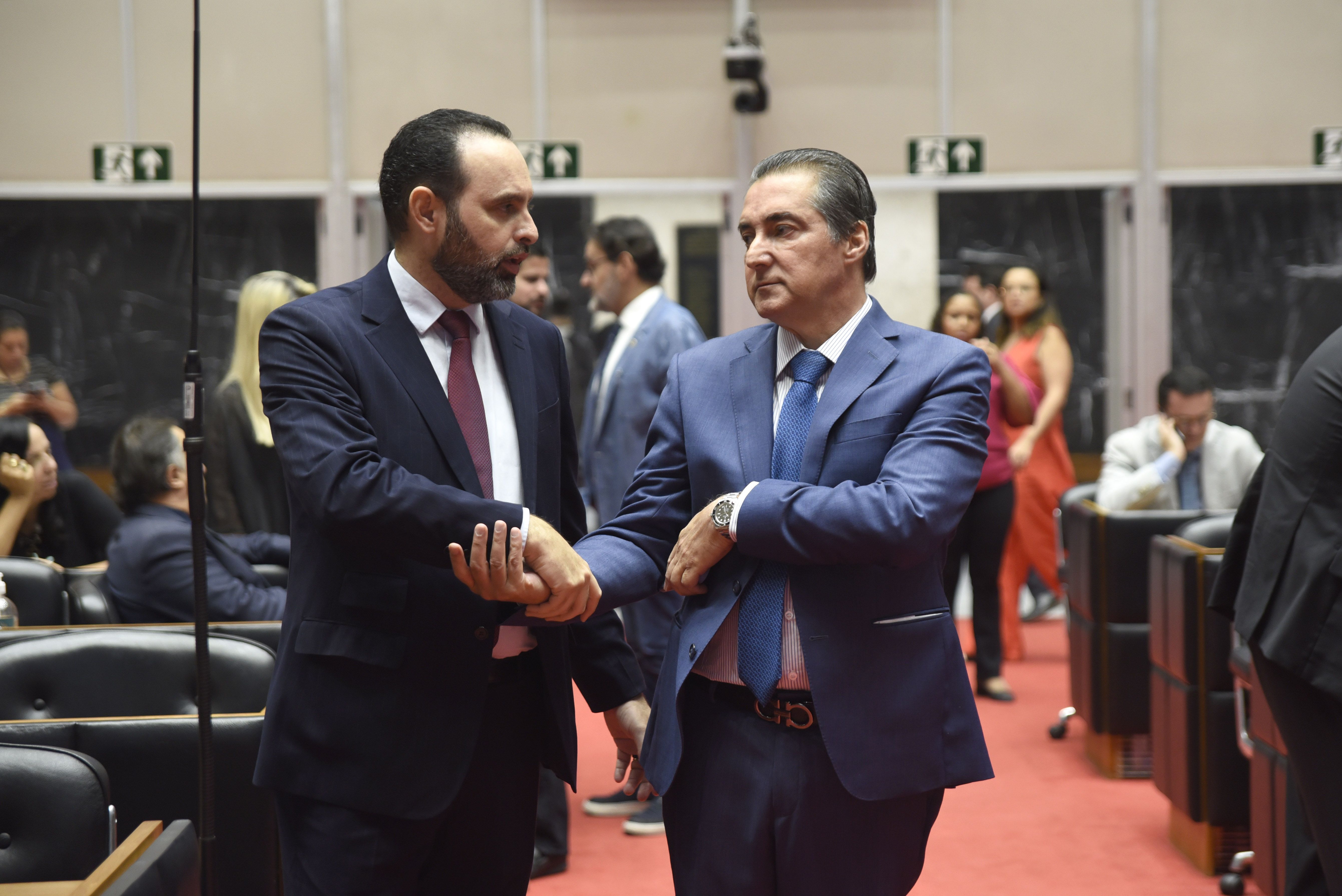 Impasse sobre vetos de Zema esvazia plenário da Assembleia de Minas