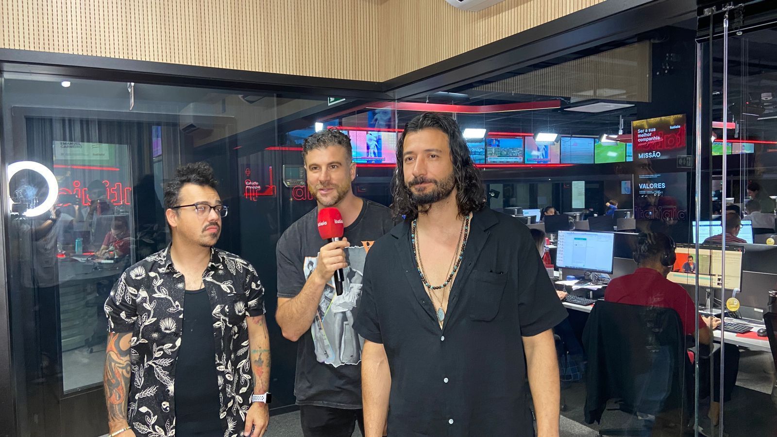 Magic! retorna ao Brasil com baterista brasileiro; entenda mistura
