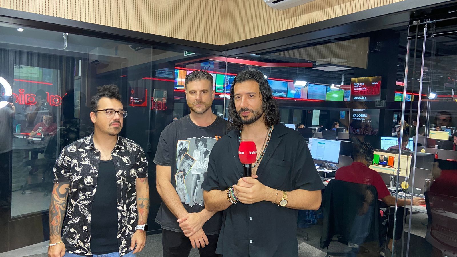 Magic! afirma que aceitaria 'pagamento em pão de queijo' para show em festival de BH