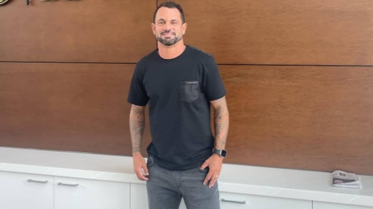 Inter anuncia ex-volante Magrão como gerente esportivo