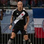 Maicon se torna principal opção no Vasco com provável baixa de Medel