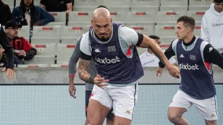 Maicon é desfalque da defesa do Vasco contra o Corinthians