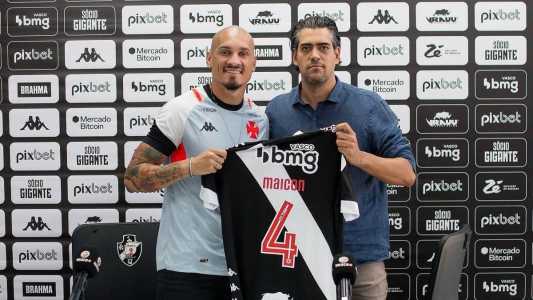 Maicon entrou no perfil de jogadores mais experientes para o elenco