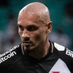 Maicon abre disputa para a zaga do Vasco: “Não gosto de ficar no banco”