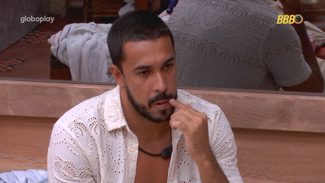 BBB 25: 'Falei para vocês ficarem', diz Maike a aliados sobre Big Fone