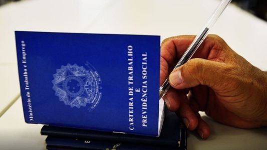 Maio teve recorde de 277 mil novas vagas de emprego