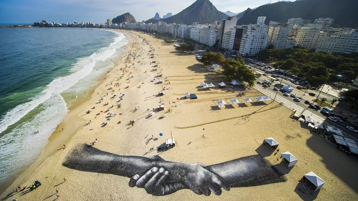 Com previsão de calorão e chuva, Rio de Janeiro deve bater 35 °C neste domingo (8)