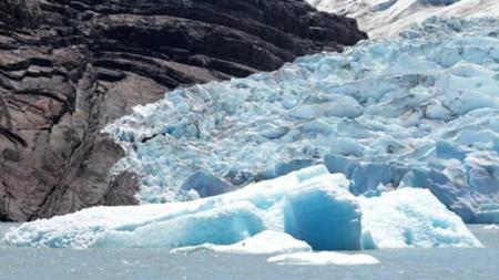 Maior iceberg do mundo foi batizado de A23a