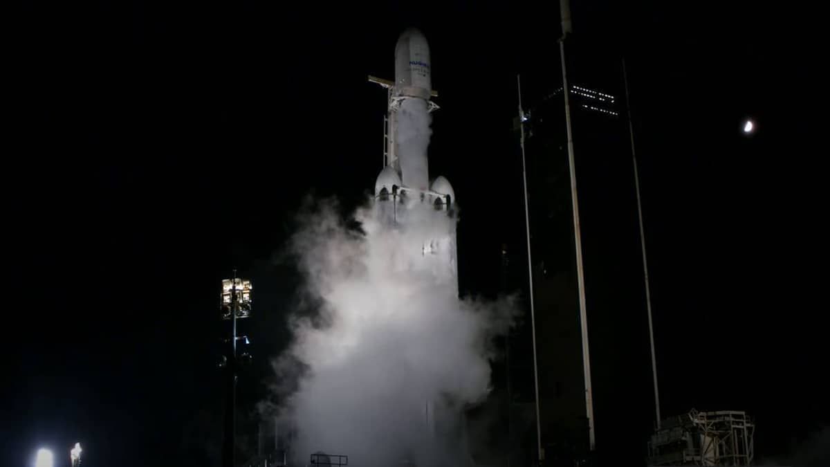 Maior satélite de comunicações do mundo deverá ser lançado neste sábado (29)