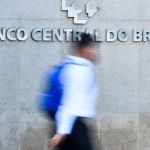 Copom mantém guidance e aponta nova alta de juros na reunião de maio