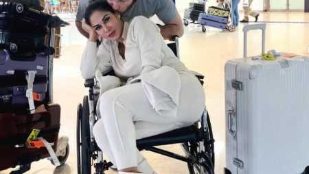 Maíra Cardi revelou estar andando com auxílio de cadeira de rodas