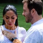 Thiago Nigro pede a mão de Maíra Cardi em casamento no Rio Jordão, em Israel