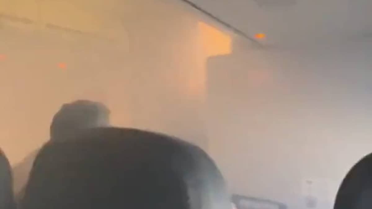 Vídeo: fumaça dentro de avião da Gol obriga pouso de emergência