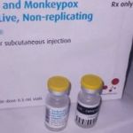 Vacina contra monkeypox chega a Minas para grupos de alto risco  