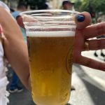 Carnaval 2023: gasto com bebidas alcóolicas será o principal para mais de 80% dos foliões   