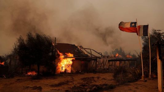 Mais de 200 focos de incêndio deixaram região centro-sul do Chile em estado de calamidade