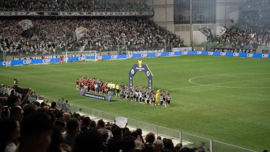Mais de 22 mil torcedores assistiram ao jogo entre Atlético e Flamengo, no Horto