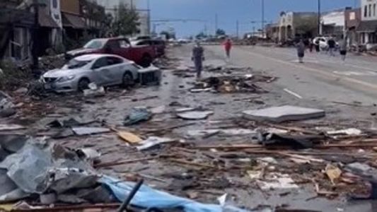 Mais de 50 pessoas ficaram feridas depois que um tornado atingiu Perryton