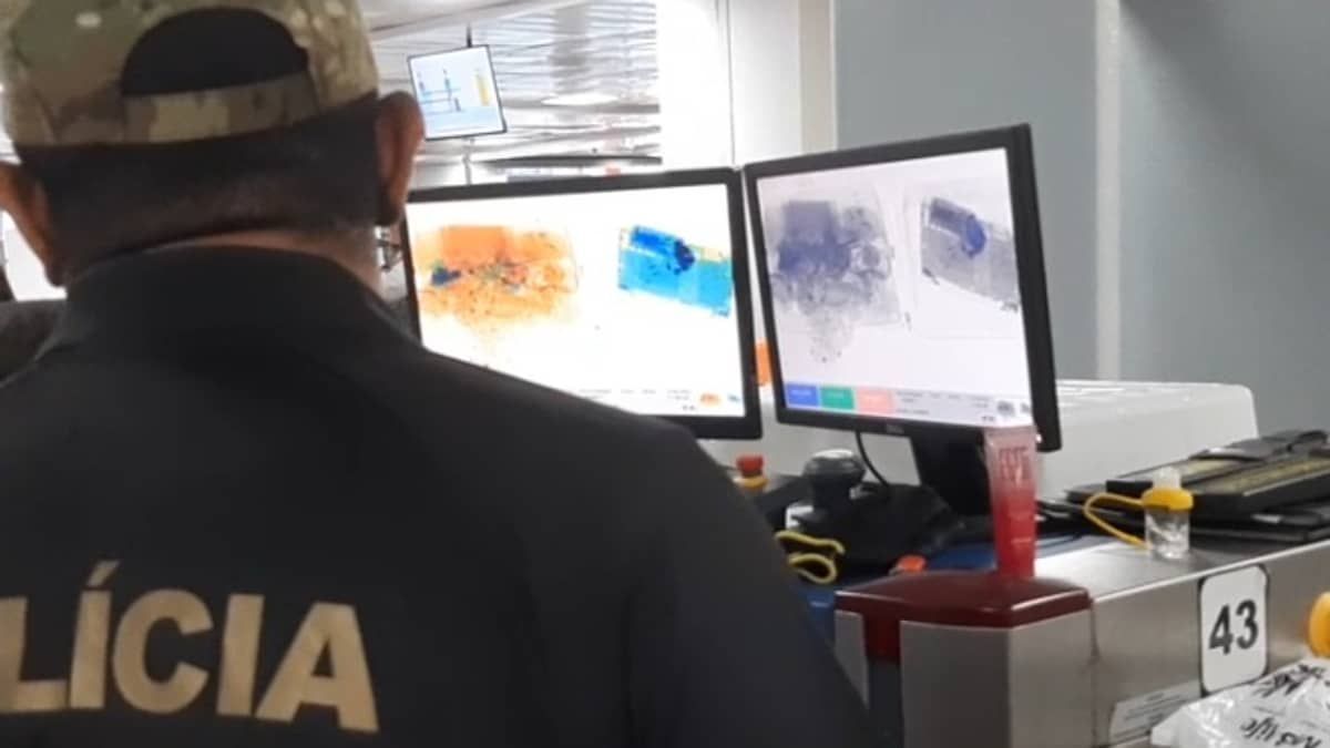 PF prende três tentando embarcar com cocaína para Portugal 